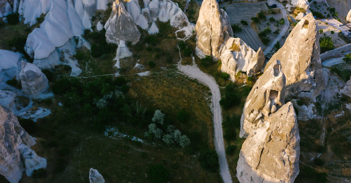 découvrez des expériences de voyage inoubliables qui éveilleront vos sens et enrichiront votre âme. explorez des destinations extraordinaires, vivez des moments magiques et créez des souvenirs qui dureront toute une vie.