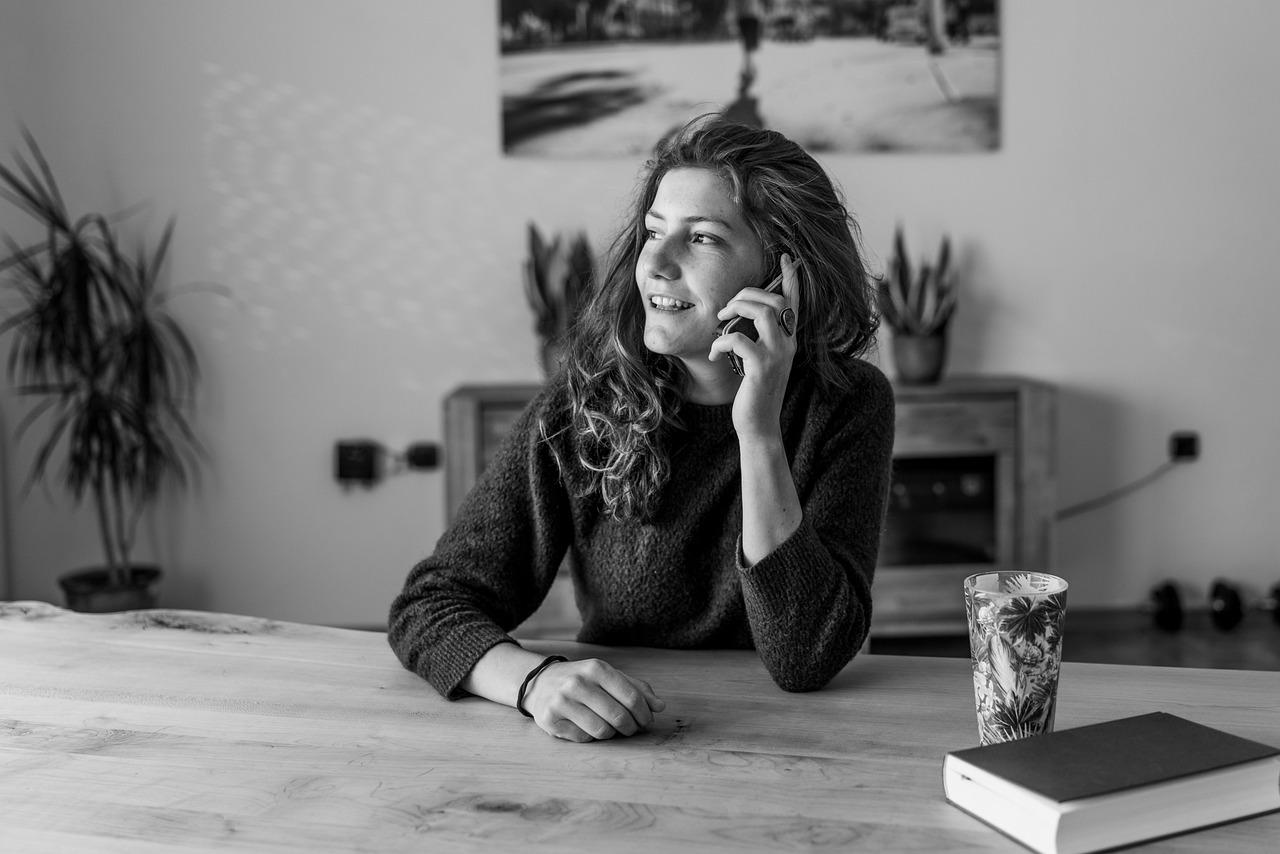 découvrez l'art de la communication : conseils, techniques et astuces pour améliorer vos échanges professionnels et personnels, développer votre aisance relationnelle et renforcer votre impact grâce à des outils adaptés.