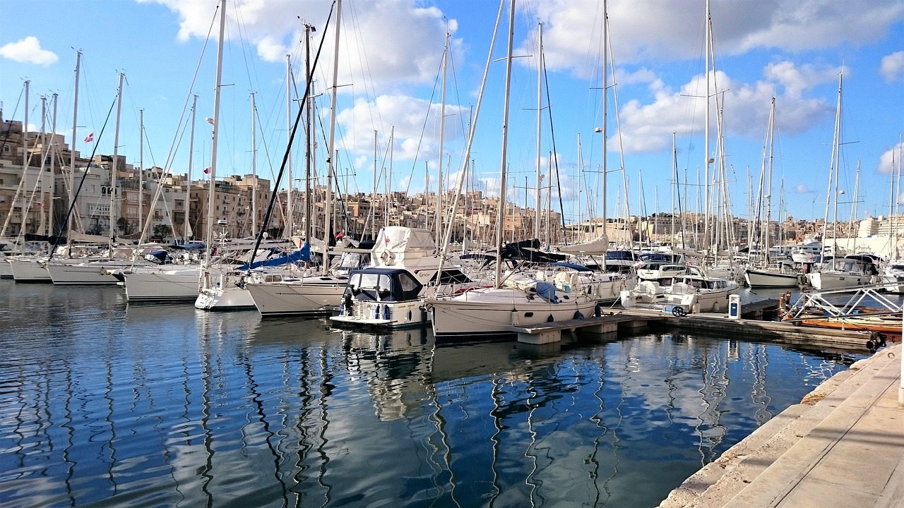 découvrez comment voyager de manière responsable et réduire votre impact environnemental grâce à des conseils et astuces pour un voyage durable, respectueux de la planète et des communautés locales.