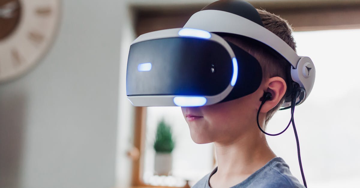 découvrez l'univers fascinant de la réalité virtuelle : plongez dans des expériences immersives allant des jeux vidéo aux simulations éducatives, et redéfinissez votre façon d'apprendre, de jouer et d'explorer.