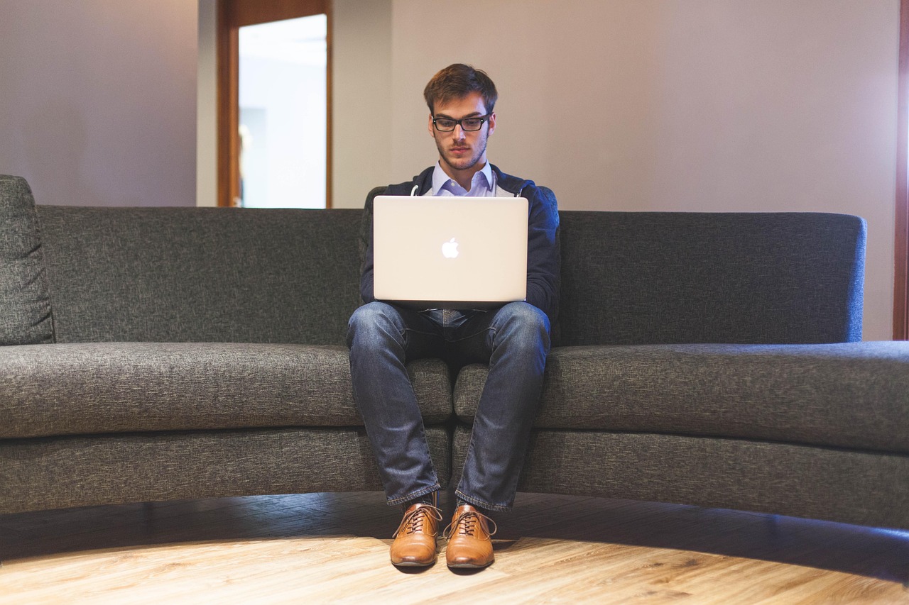Freelancing : comment concilier travail à distance et aventures de voyage