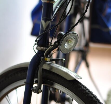 découvrez le bike touring : une aventure à vélo alliant exploration, liberté et découverte de paysages uniques. conseils, itinéraires et équipements pour préparer vos voyages à vélo.